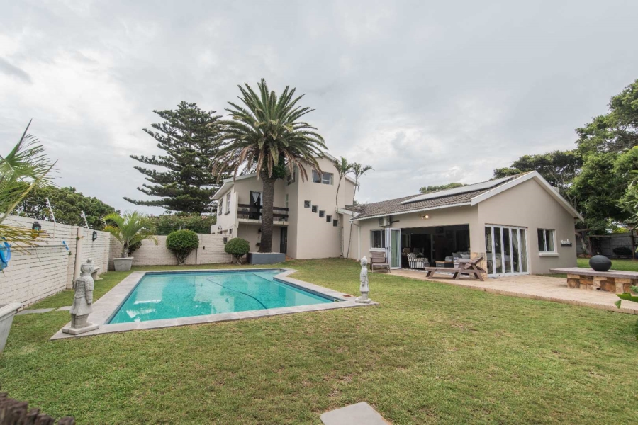 8 Bedroom Property for Sale in Summerstrand Eastern Cape